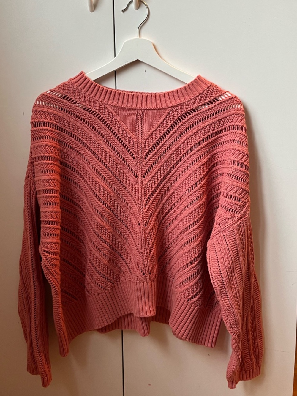 Old Navy Open-Knit Crewneck Sweater in Coral Pink